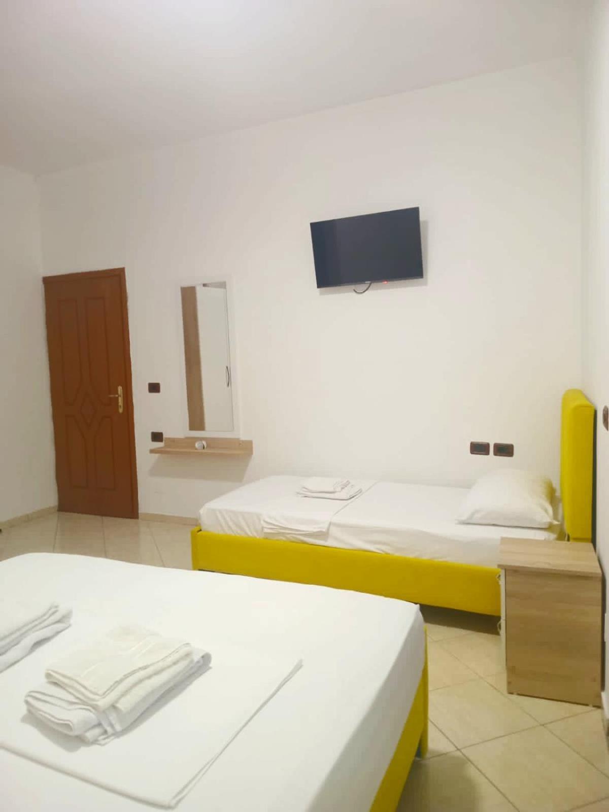 Përmet Hotel Eno מראה חיצוני תמונה